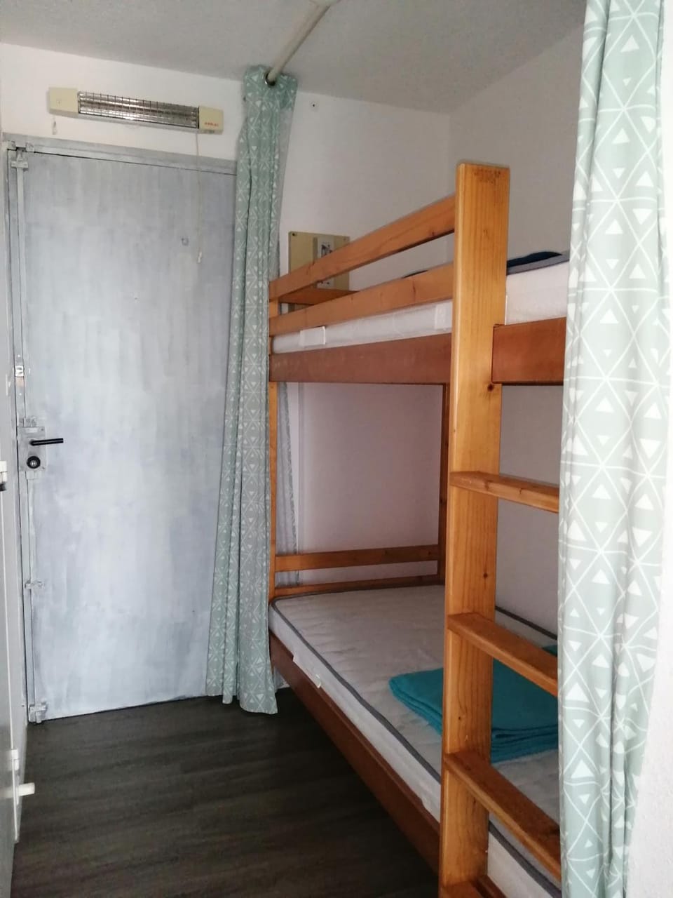 Bel appartement 4 personnes dans résidence privée avec Parking Apartment in Agde