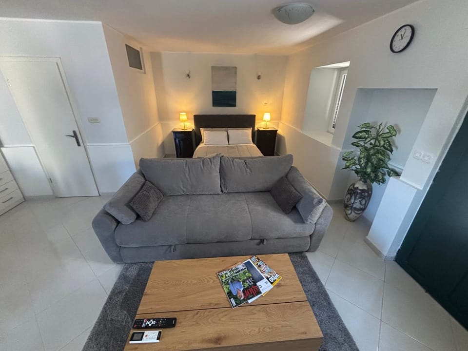 Bed, Living room, Seating area