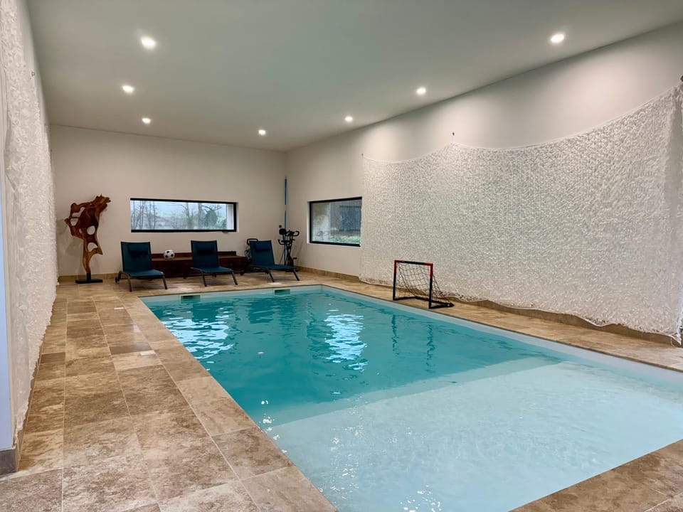 Pool view, Swimming pool, Swimming pool
