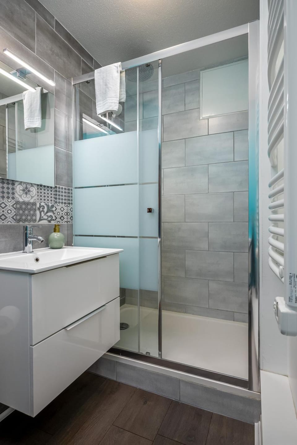 Shower, Bathroom