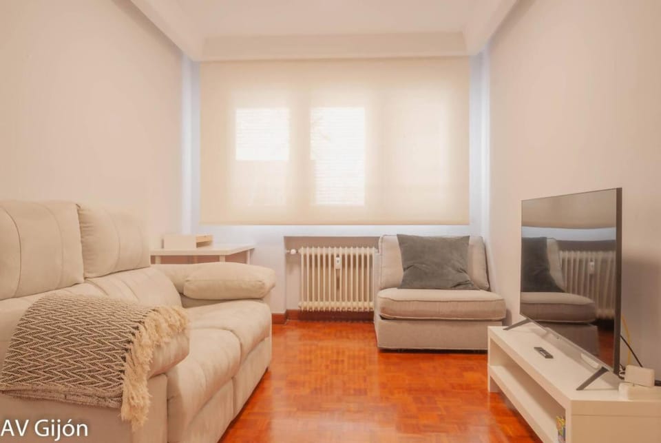 AVG Castilla 29 Apartment in Gijón