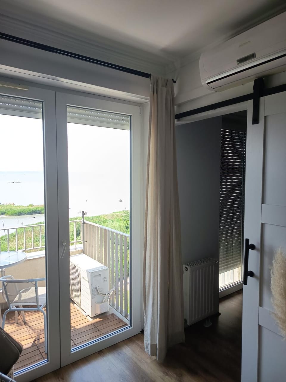 Club218 Vízparti Wellness Apartman Apartment in Siófok