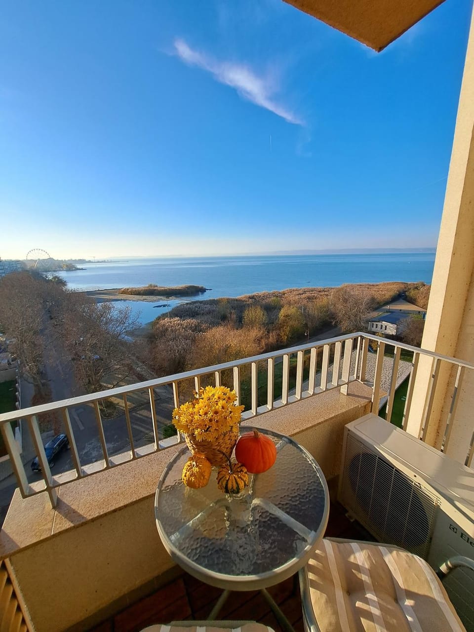 Club218 Vízparti Wellness Apartman Apartment in Siófok