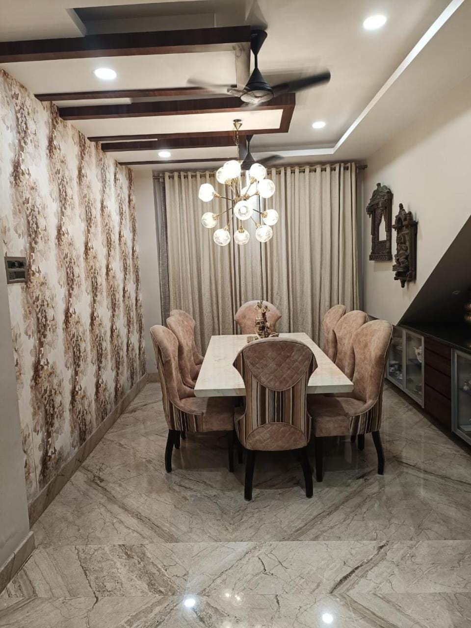 Riverside Palm Deluxe Double Room with AC in a house near Kamakhya and IHR Vacation rental in India