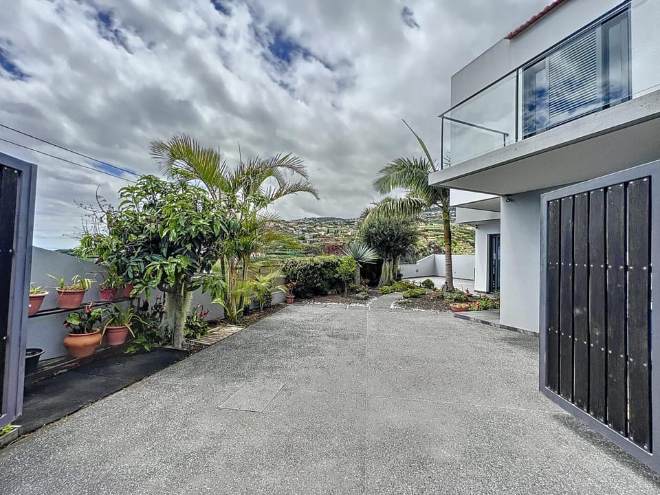 Property building, Garden, Garden view