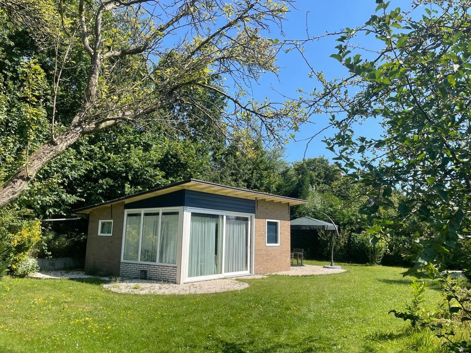 Blue House Chalet in Ouddorp