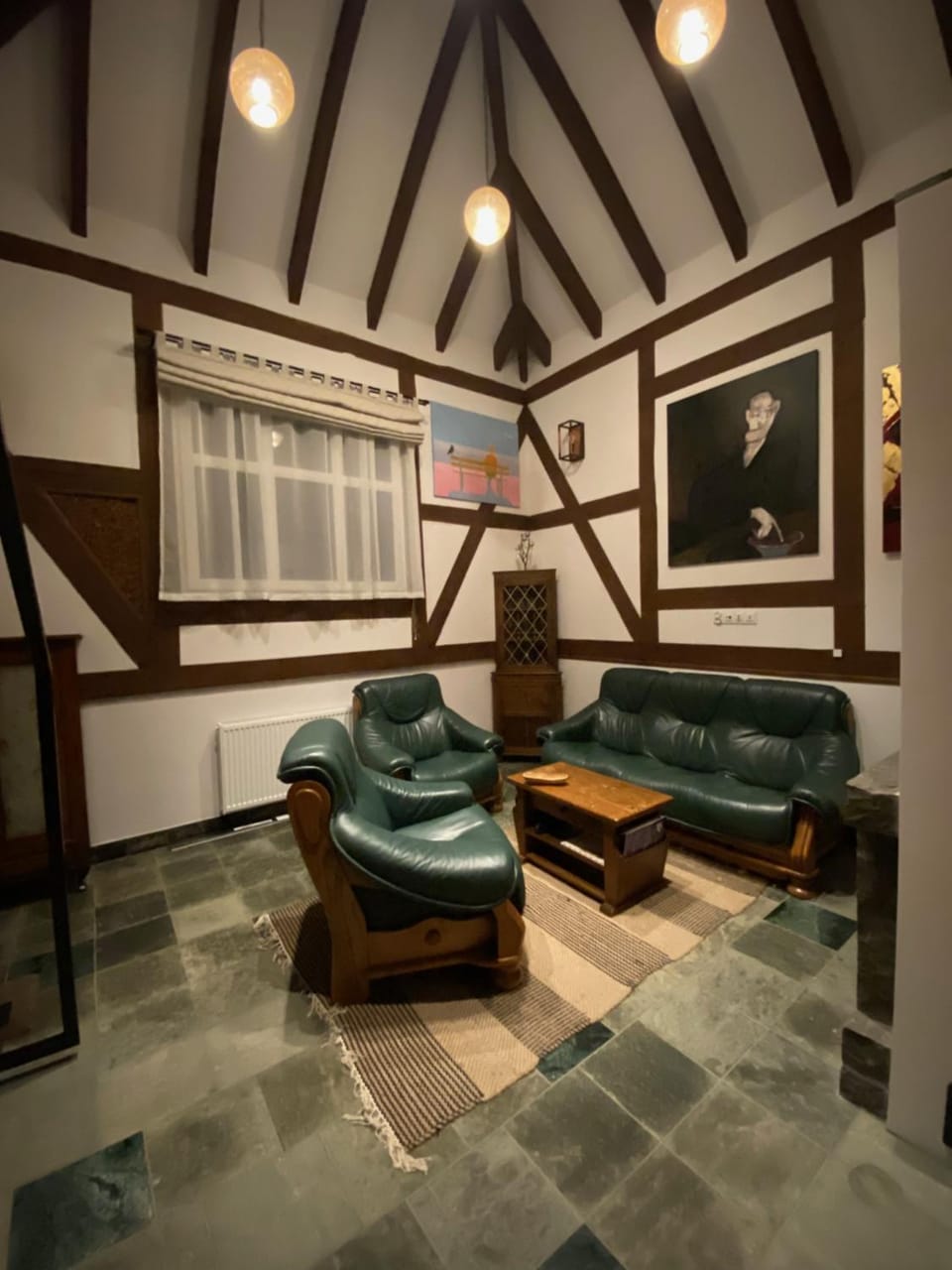 Living room, Seating area
