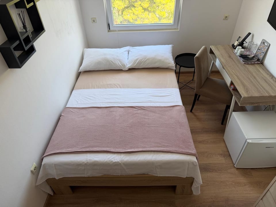 Ensuite Stay Rooms Renovated 2026 Bed and Breakfast in Split