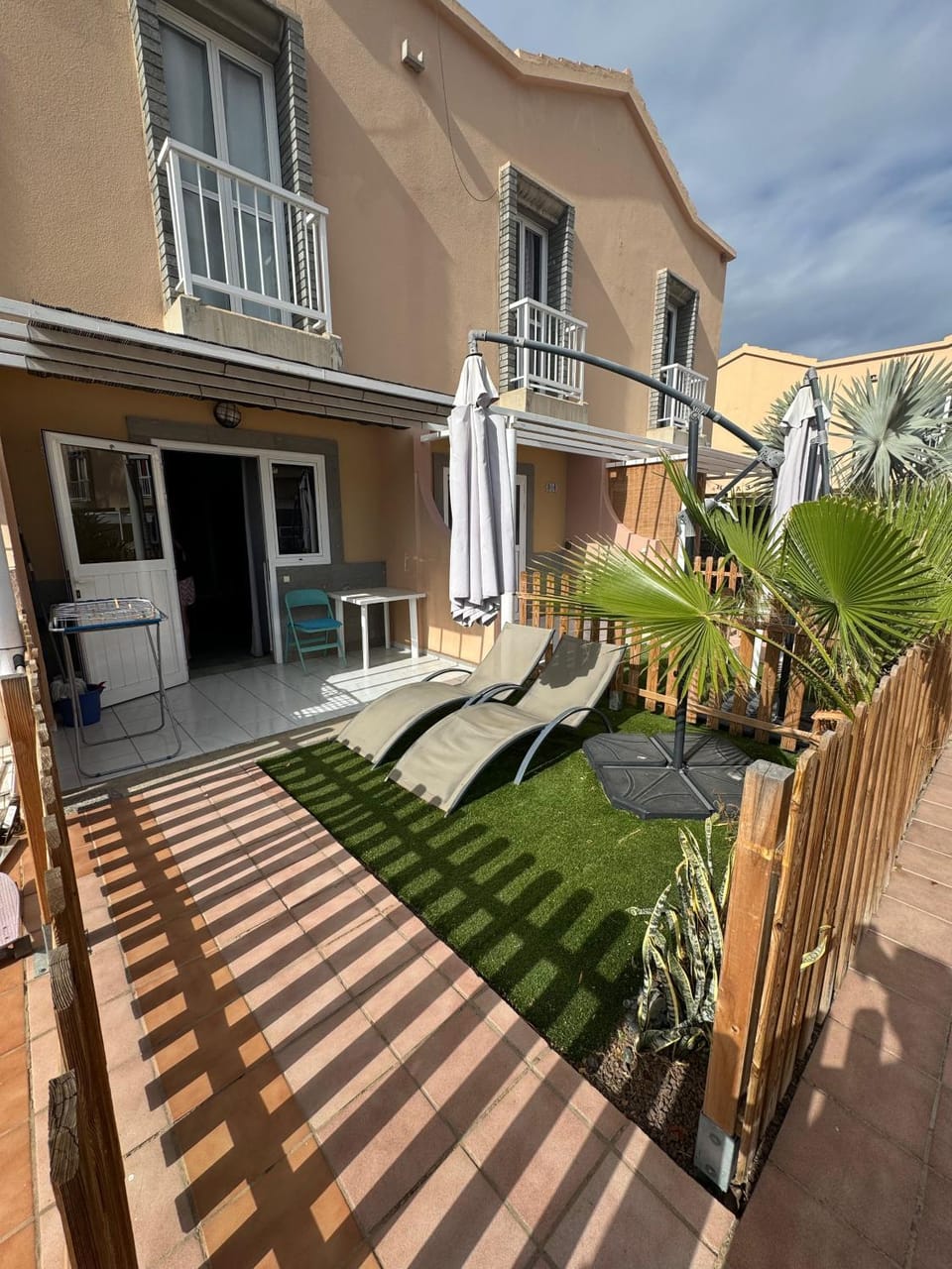 Garden, Balcony/Terrace