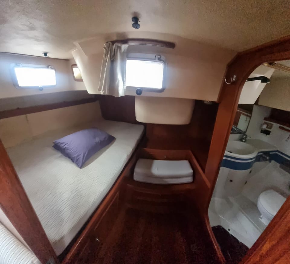 Velero Clásico de madera Docked boat in Galicia