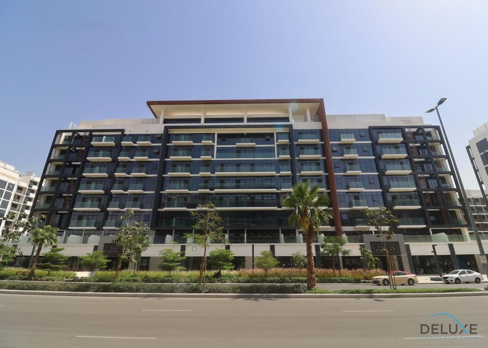 Property building, Street view
