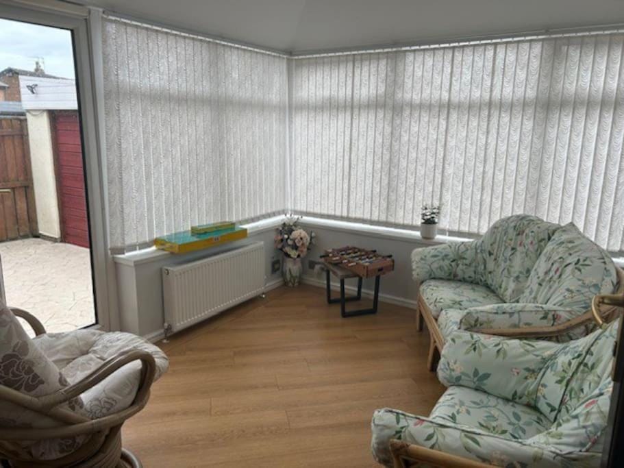 Fairholmes House House in Wyre District