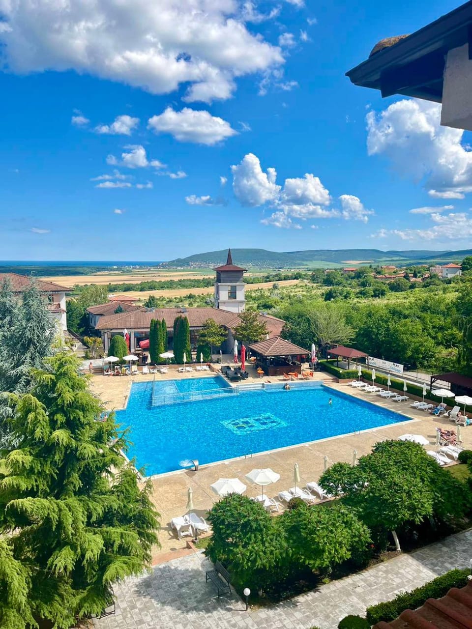 Natural landscape, Bird's eye view, Swimming pool