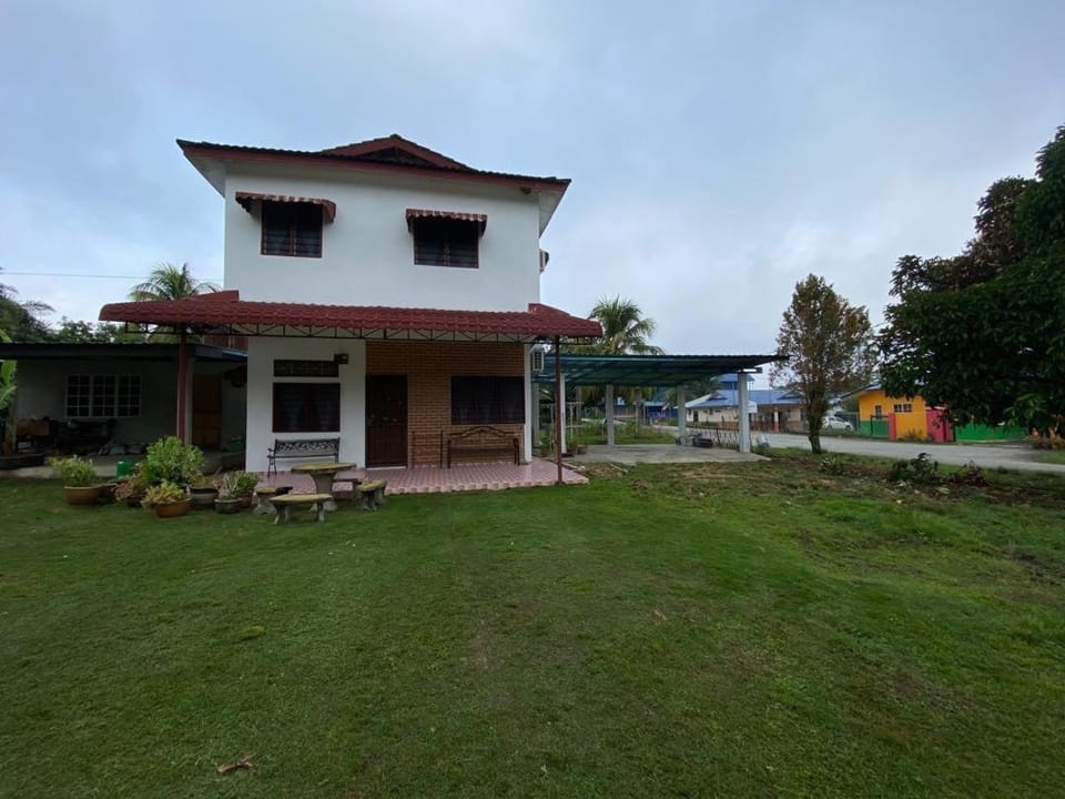 Homestay Tok Aki Vacation rental in Pahang, Malaysia