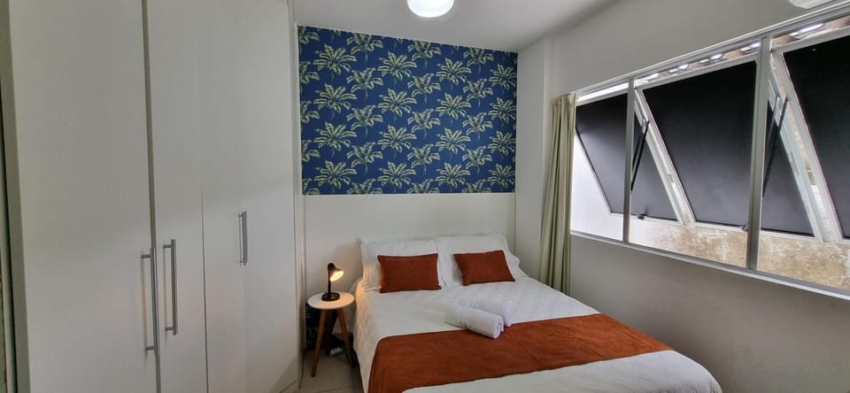 Bed, TV and multimedia, Bedroom, wardrobe, air conditioner