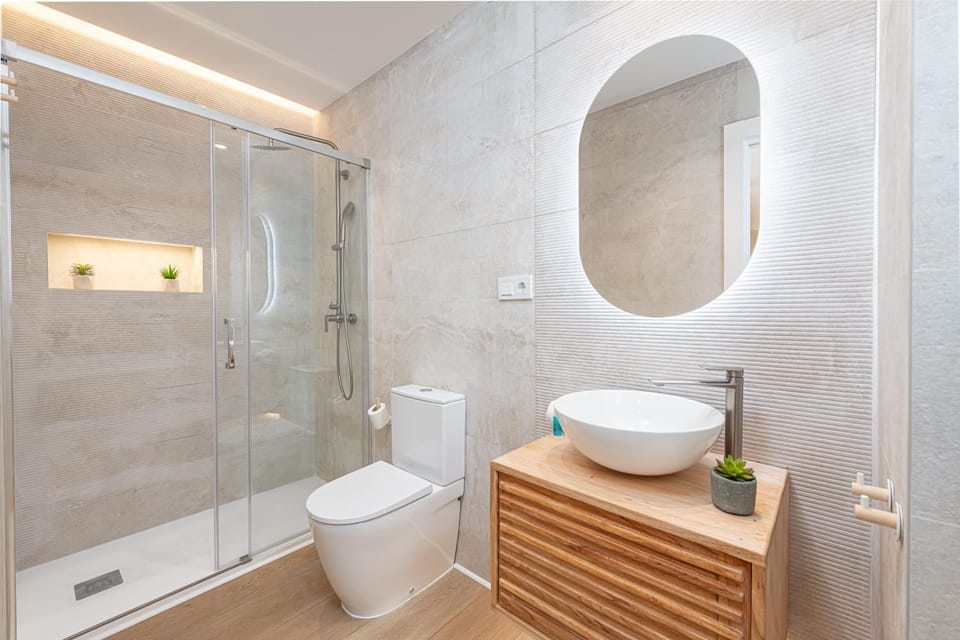 Shower, Bathroom
