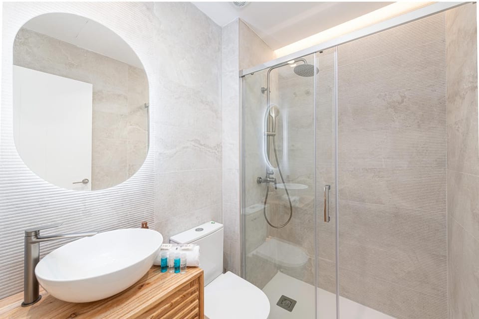 Shower, Bathroom