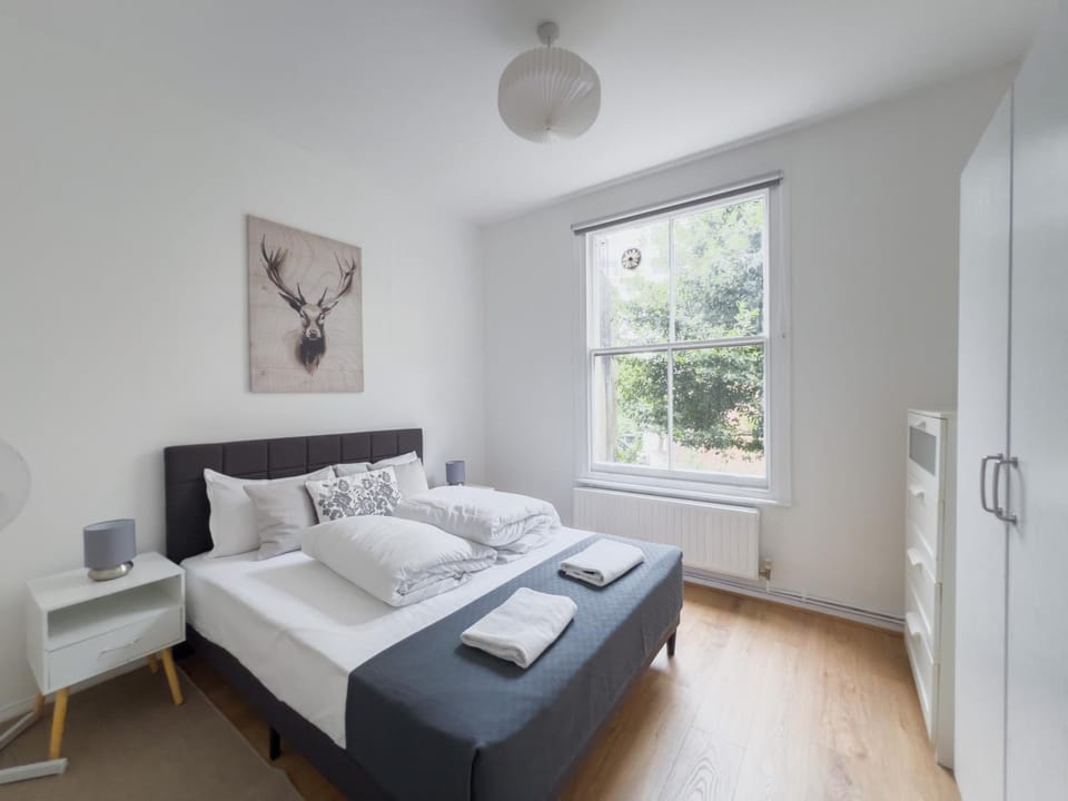 Pleasant 1 Bedroom Camden Apartment -on 1st Floor Apartment in London Borough of Islington