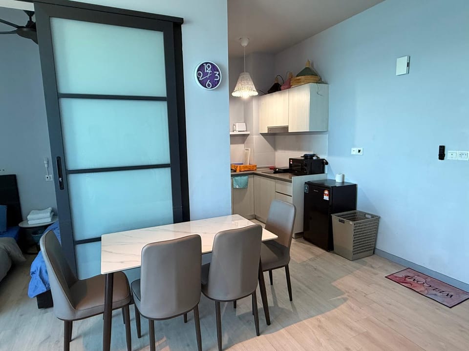 Jesselton Quay by Peach 2BR Seaview T2 High Floor Apartment in Kota Kinabalu