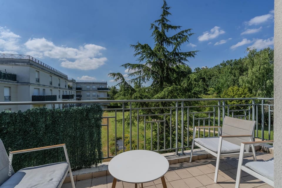 Appartement central 6 personnes à 10 minutes de Disneyland Apartment in Chessy