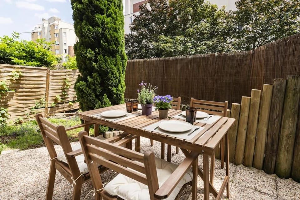 Garden, Dining area, Garden view
