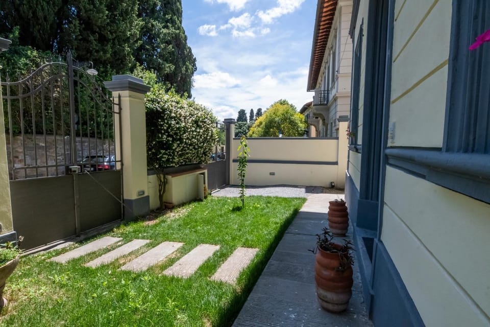 Property building, Garden, Garden view