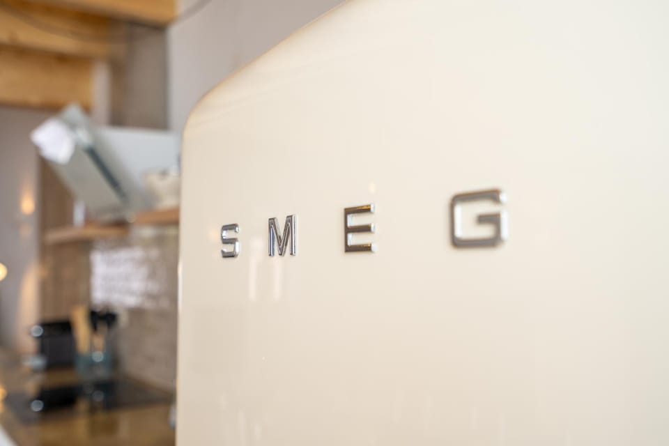 Kitchen or kitchenette, Logo/Certificate/Sign