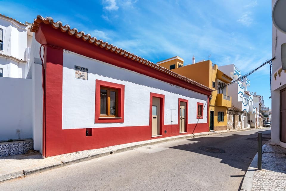 Day, Neighbourhood, Street view, Location