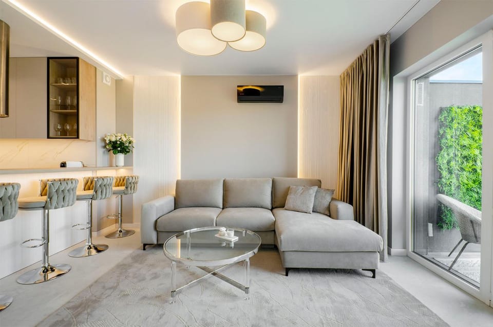 Living room, air conditioner
