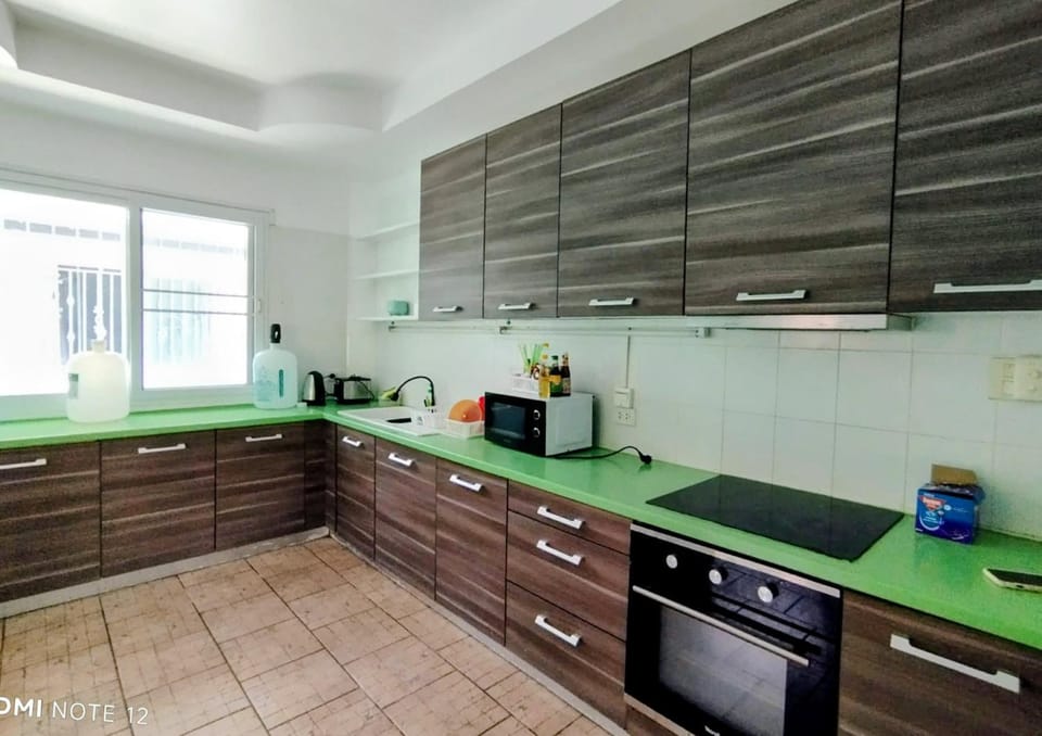 Kitchen or kitchenette, dishwasher, oven, pet friendly, stove, toaster