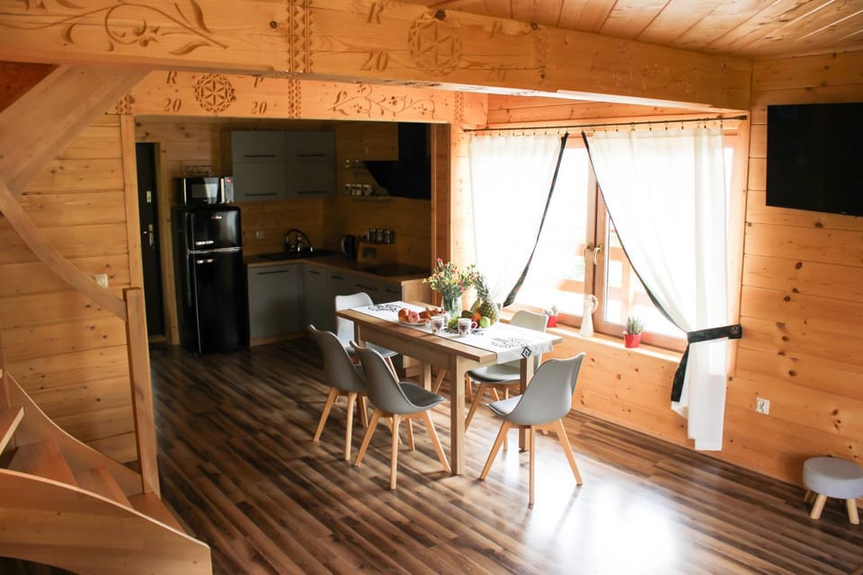 TV and multimedia, Kitchen or kitchenette, Dining area, oven
