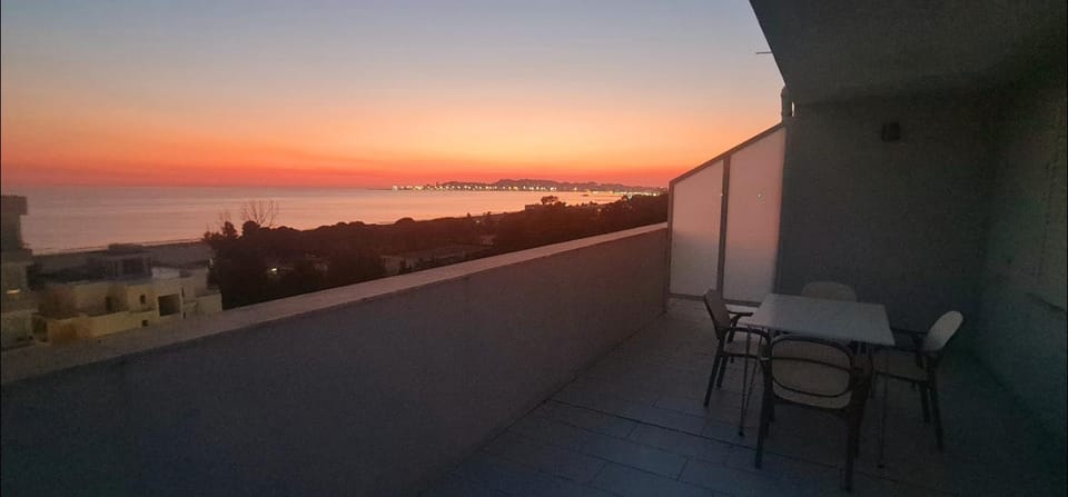 Penthouse d'exception avec Rooftop vue mer et colline 3 chambres sur 2 étages 100m de la plage Apartment in Tirana County, Albania