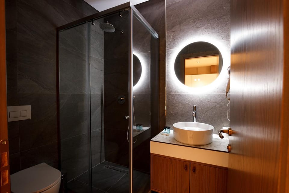 Shower, Toilet, Bathroom
