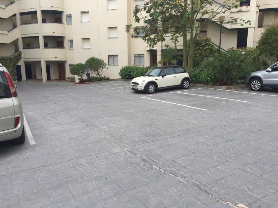 Property building, Location, Parking