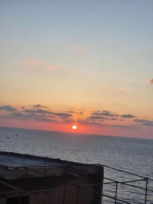 Elegant 3BR Seaview Apartment Apartment in Alexandria