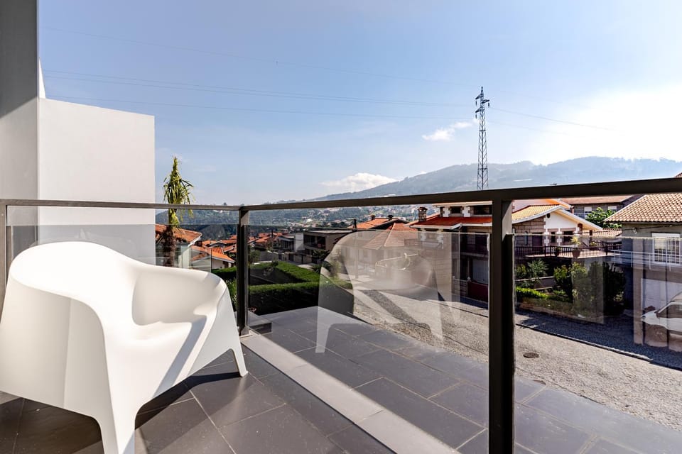 View (from property/room), Balcony/Terrace, Mountain view