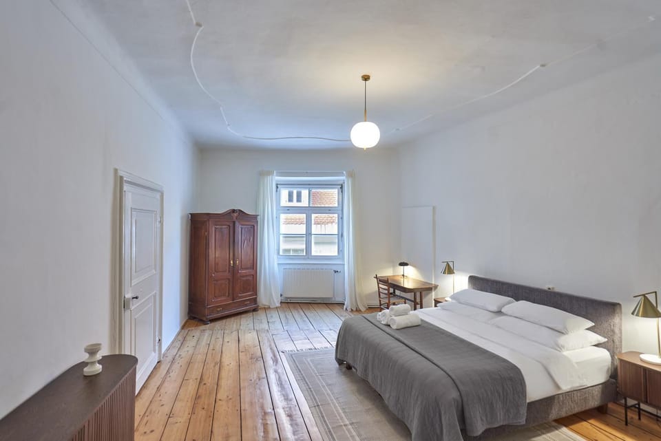 Bed, Photo of the whole room, Bedroom, towels, wardrobe