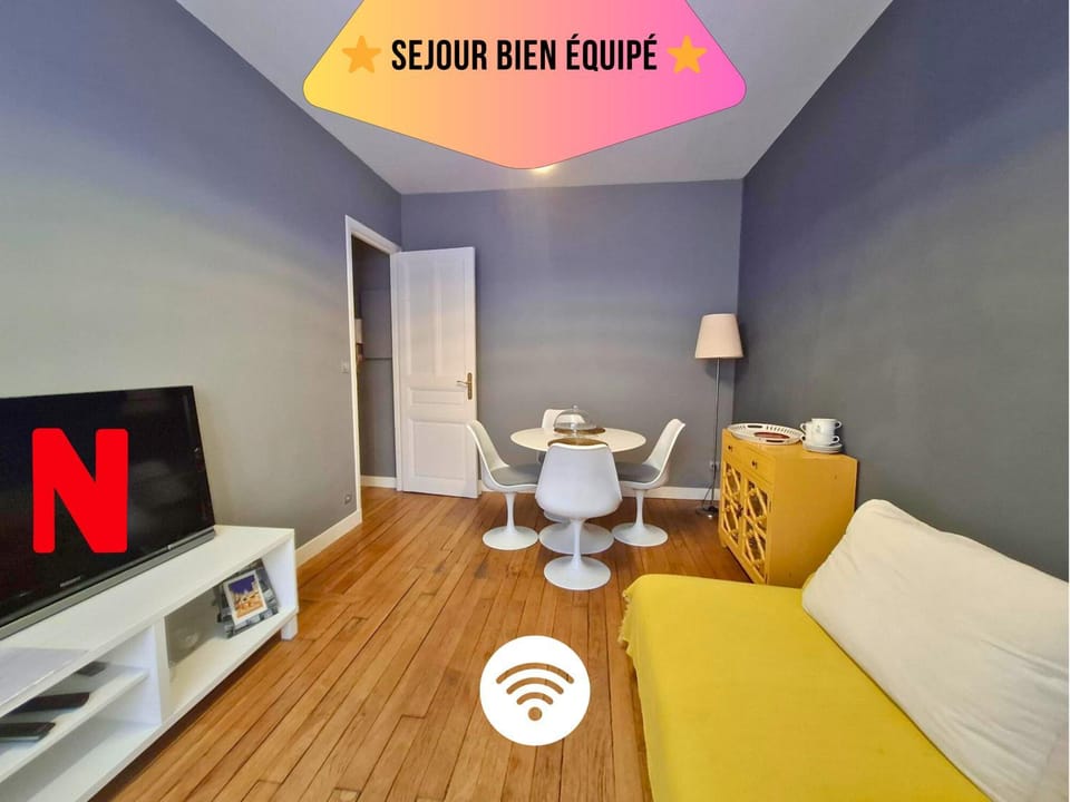 Communal lounge/ TV room, TV and multimedia, Seating area, Dining area, internet