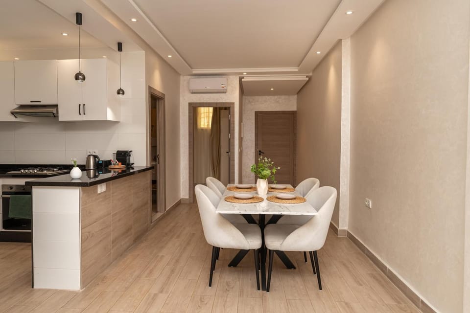 Appartement Haut Standing en face de la Marina et à 200m du port de Tanger - Appt 2 Apartment in Tangier