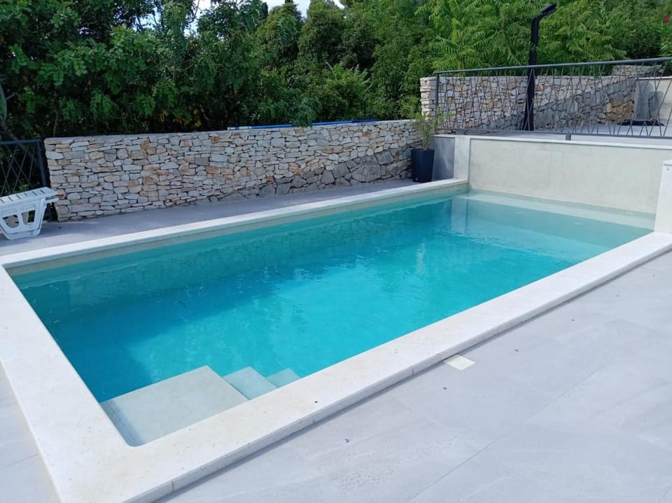 Villa Mala Smišna Poolside Paradise by the Sea Villa in Split-Dalmatia County