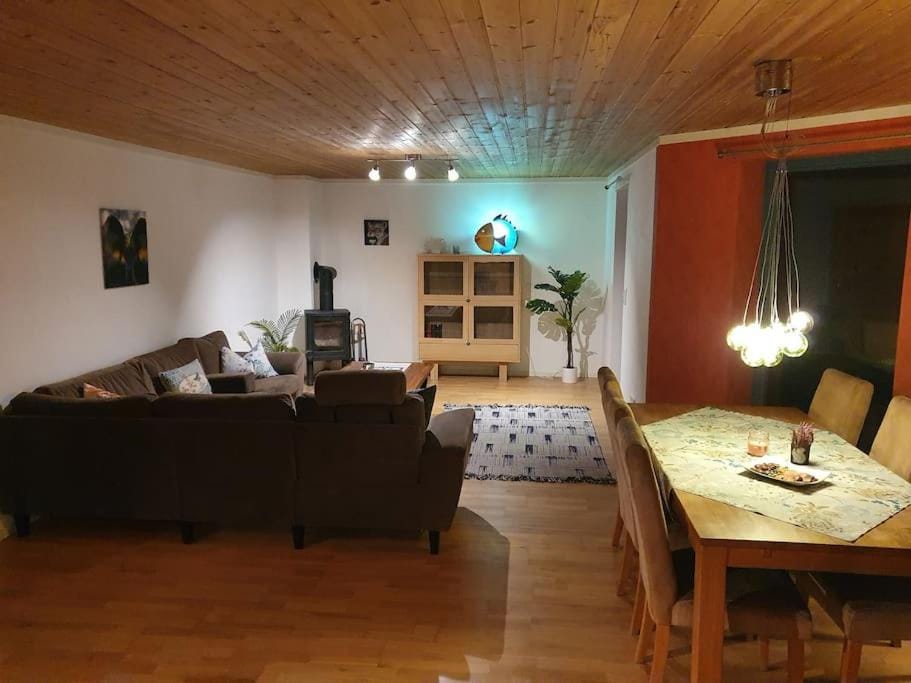 Kellergeschosswohnung mit Aussicht und Terasse Apartment in Rogaland