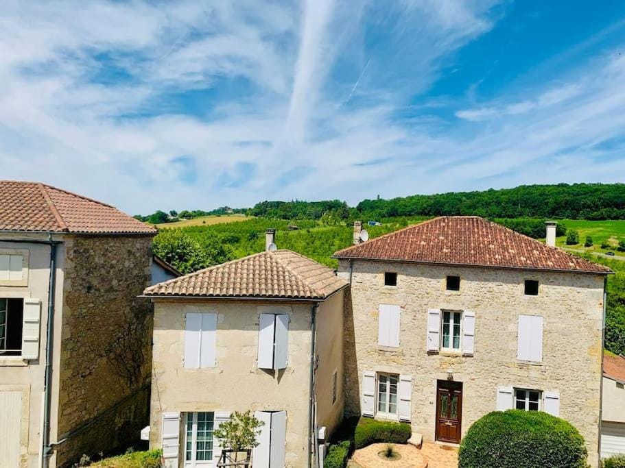 Gîte Aubiacais 10 personnes House in Nouvelle-Aquitaine