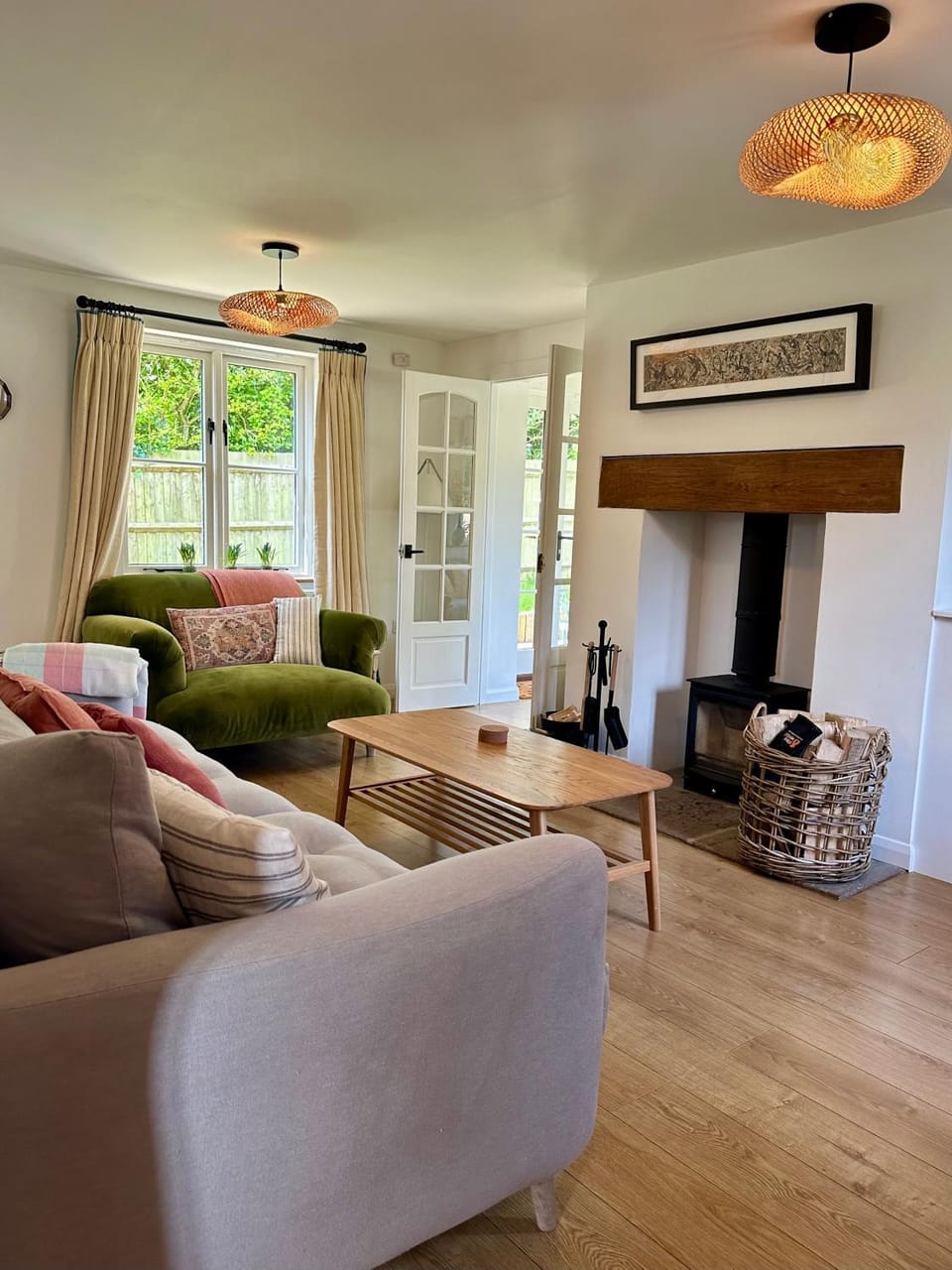 Living room, fireplace