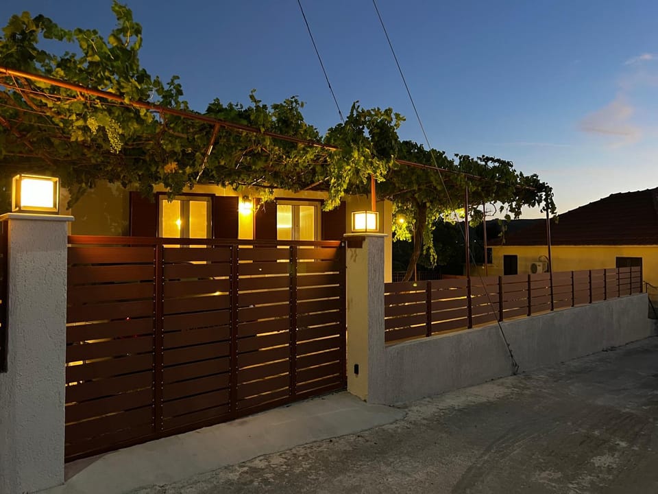Property building, Night