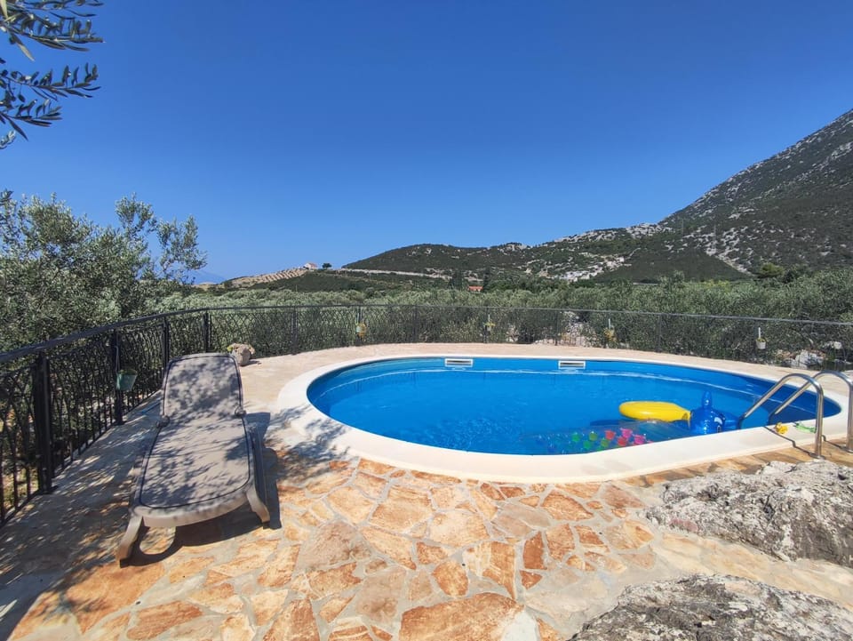 Day, Natural landscape, Mountain view, Pool view, Swimming pool