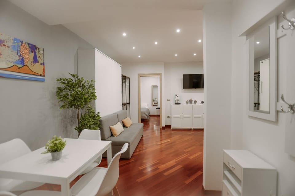 DOMUS Gallery Apartment in Naples