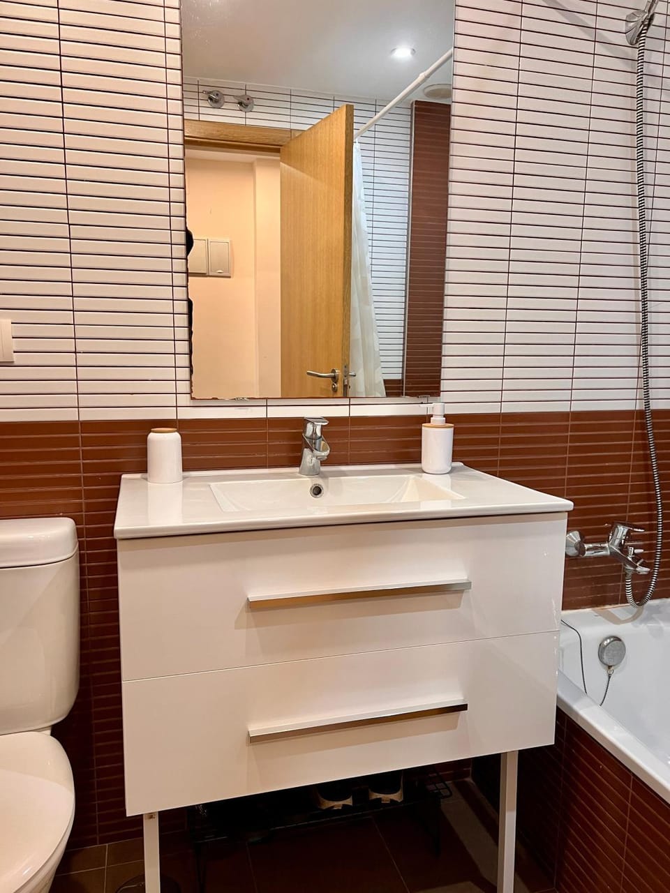 Bathroom, Bath