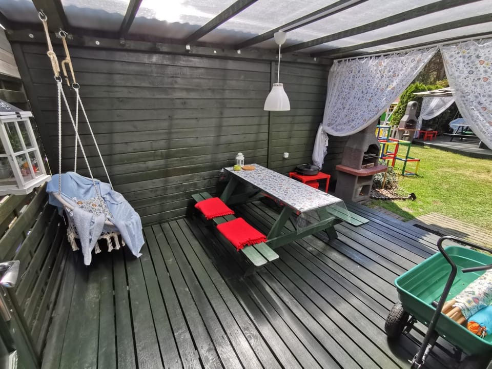 Patio, BBQ facilities