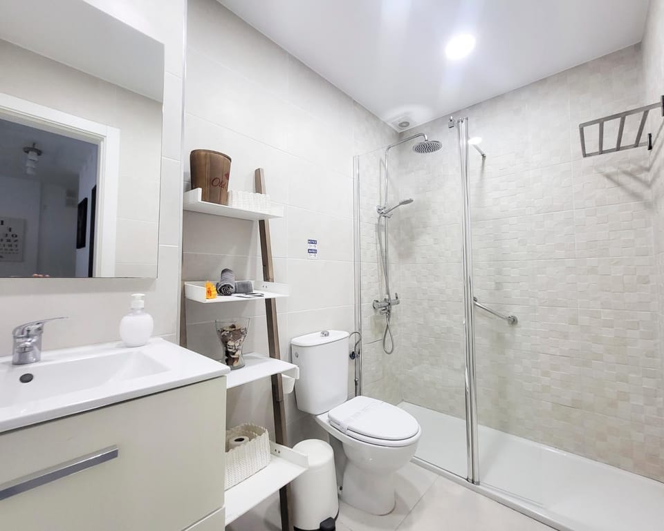 Shower, Bathroom