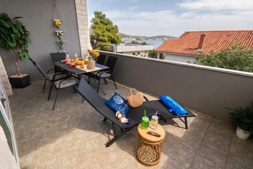 Apartment Biser mora Apartment in Šibenik-Knin County, Croatia